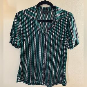 Linden blouse. Gently used no damage.